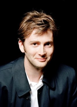 Clique na imagem para uma verso maior

Nome:	         davidtennant.jpg
Visualizaes:	333
Tamanho: 	20,4 KB
ID:      	8103