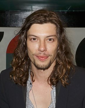 Clique na imagem para uma verso maior

Nome:	         Benedict Samuel.jpg
Visualizaes:	5
Tamanho: 	91,0 KB
ID:      	38584