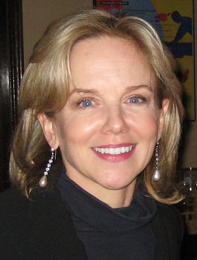 Clique na imagem para uma verso maior

Nome:	         Linda Purl.jpg
Visualizaes:	6
Tamanho: 	44,0 KB
ID:      	43973