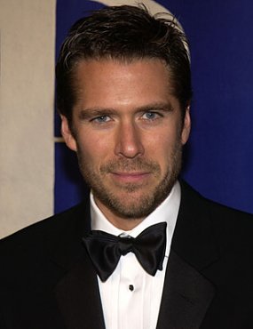 Clique na imagem para uma verso maior

Nome:	         alexis-denisof.jpg
Visualizaes:	13
Tamanho: 	28,7 KB
ID:      	11556