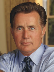 Clique na imagem para uma verso maior

Nome:	         martinsheen.jpg
Visualizaes:	667
Tamanho: 	15,3 KB
ID:      	1042