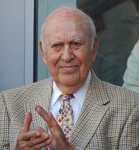 Clique na imagem para uma verso maior

Nome:	         Carl Reiner.jpg
Visualizaes:	110
Tamanho: 	15,5 KB
ID:      	28525