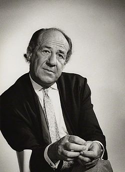 Clique na imagem para uma verso maior

Nome:	         Michael Hordern.jpg
Visualizaes:	61
Tamanho: 	15,6 KB
ID:      	33106