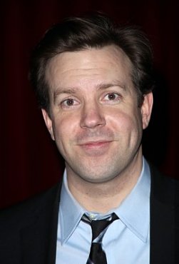 Clique na imagem para uma verso maior

Nome:	         jasonsudeikis.jpg
Visualizaes:	403
Tamanho: 	18,8 KB
ID:      	2485