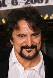 Clique na imagem para uma verso maior

Nome:	         tom savini.jpg
Visualizaes:	90
Tamanho: 	6,9 KB
ID:      	19513