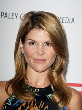 Clique na imagem para uma verso maior

Nome:	         lori-loughlin.jpg
Visualizaes:	15
Tamanho: 	95,8 KB
ID:      	12030