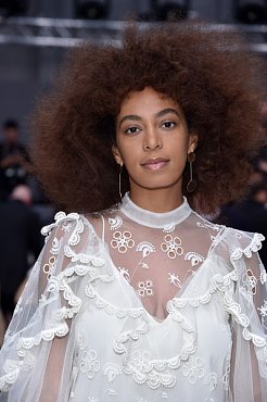 Clique na imagem para uma verso maior

Nome:	         Solange Knowles.jpg
Visualizaes:	1
Tamanho: 	69,3 KB
ID:      	36756