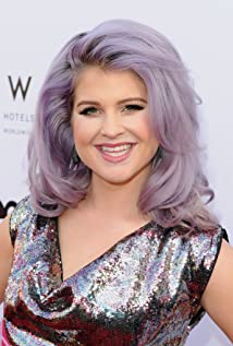 Clique na imagem para uma verso maior

Nome:	         kelly osbourne.jpg
Visualizaes:	7
Tamanho: 	14,9 KB
ID:      	58337