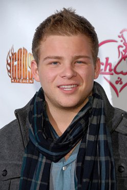 Clique na imagem para uma verso maior

Nome:	         Jonathan Lipnicki.jpg
Visualizaes:	5
Tamanho: 	68,9 KB
ID:      	15713