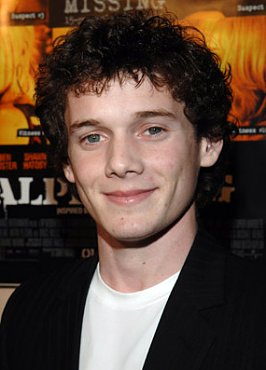 Clique na imagem para uma verso maior

Nome:	         yelchin.jpg
Visualizaes:	21
Tamanho: 	85,9 KB
ID:      	9162