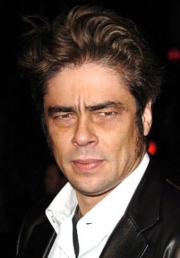 Clique na imagem para uma verso maior

Nome:	         beniciodeltoro.jpg
Visualizaes:	471
Tamanho: 	21,2 KB
ID:      	2126