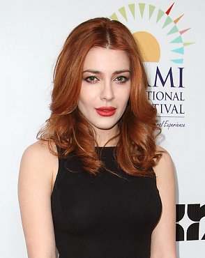 Clique na imagem para uma verso maior

Nome:	         Actress_Elena_Satine_(cropped_-_Medium_shot).jpg
Visualizaes:	2
Tamanho: 	84,3 KB
ID:      	53277