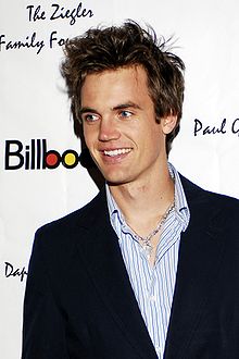 Clique na imagem para uma verso maior

Nome:	         Tyler Hilton.jpg
Visualizaes:	29
Tamanho: 	15,7 KB
ID:      	14060