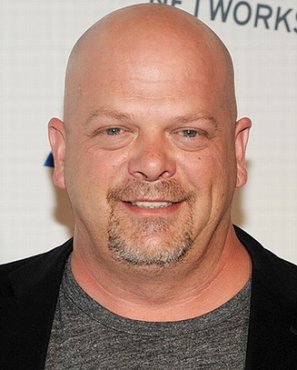 Clique na imagem para uma verso maior

Nome:	         Rick Harrison.jpg
Visualizaes:	5
Tamanho: 	59,0 KB
ID:      	25919