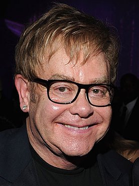 Clique na imagem para uma verso maior

Nome:	         elton-john.jpg
Visualizaes:	8
Tamanho: 	29,9 KB
ID:      	33677