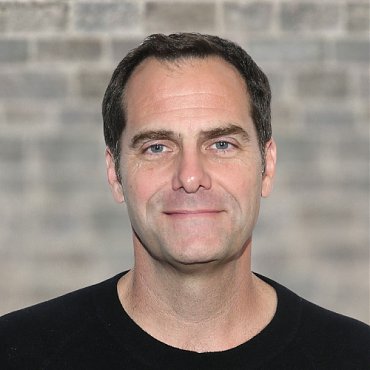 Clique na imagem para uma verso maior

Nome:	         Andy Buckley Headshot.jpg
Visualizaes:	1
Tamanho: 	11,9 KB
ID:      	80260