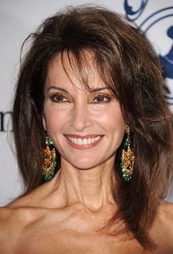 Clique na imagem para uma verso maior

Nome:	         Susan Lucci.jpg
Visualizaes:	6
Tamanho: 	25,0 KB
ID:      	30349