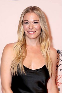 Clique na imagem para uma verso maior

Nome:	         LeAnn Rimes.jpg
Visualizaes:	1
Tamanho: 	34,1 KB
ID:      	58313