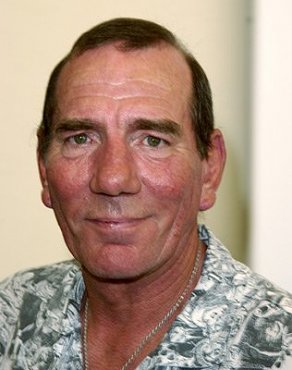 Clique na imagem para uma verso maior

Nome:	         Pete-Postlethwaite.jpg
Visualizaes:	8
Tamanho: 	25,7 KB
ID:      	16585