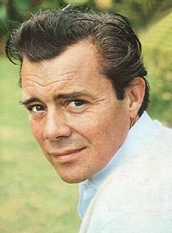 Clique na imagem para uma verso maior

Nome:	         Dirk Bogarde.jpg
Visualizaes:	48
Tamanho: 	48,4 KB
ID:      	17105