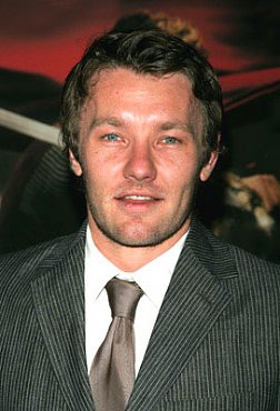 Clique na imagem para uma verso maior

Nome:	         joeledgerton.jpg
Visualizaes:	363
Tamanho: 	28,2 KB
ID:      	3088