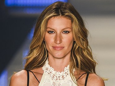 Clique na imagem para uma verso maior

Nome:	         gisele bndchen.jpg
Visualizaes:	4
Tamanho: 	19,8 KB
ID:      	30197