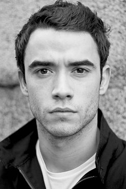 Clique na imagem para uma verso maior

Nome:	         Jamie Blackley.jpg
Visualizaes:	8
Tamanho: 	54,4 KB
ID:      	27113