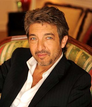 Clique na imagem para uma verso maior

Nome:	         ricardodarin.jpg
Visualizaes:	7
Tamanho: 	24,2 KB
ID:      	24669