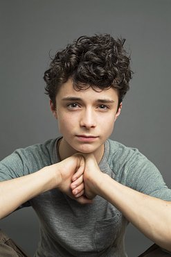 Clique na imagem para uma verso maior

Nome:	         Lucas Jade Zumann.jpg
Visualizaes:	1
Tamanho: 	88,5 KB
ID:      	51247