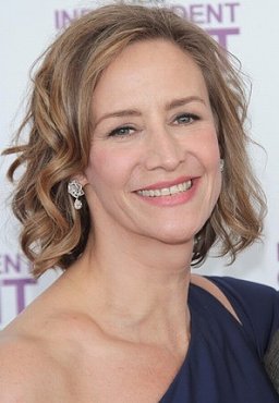 Clique na imagem para uma verso maior

Nome:	         Janet McTeer.jpg
Visualizaes:	13
Tamanho: 	38,6 KB
ID:      	12480