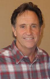 Clique na imagem para uma verso maior

Nome:	         robert hays.jpg
Visualizaes:	118
Tamanho: 	5,8 KB
ID:      	25450