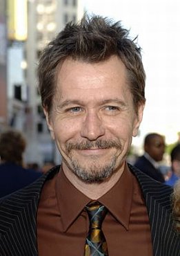 Clique na imagem para uma verso maior

Nome:	         garyoldman.jpg
Visualizaes:	750
Tamanho: 	19,7 KB
ID:      	613