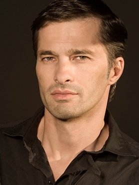 Clique na imagem para uma verso maior

Nome:	         Olivier Martinez.jpg
Visualizaes:	6
Tamanho: 	41,6 KB
ID:      	29443