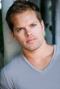 Clique na imagem para uma verso maior

Nome:	         WesChatham.jpg
Visualizaes:	65
Tamanho: 	8,7 KB
ID:      	28179