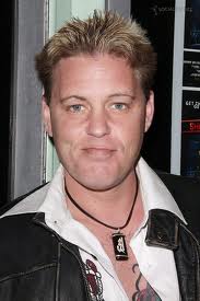 Clique na imagem para uma verso maior

Nome:	         corey haim.jpg
Visualizaes:	173
Tamanho: 	8,7 KB
ID:      	19506