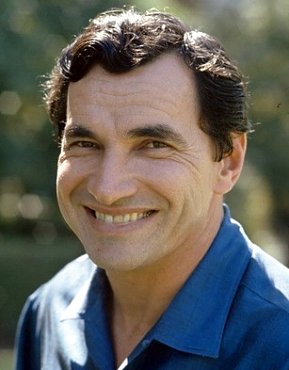 Clique na imagem para uma verso maior

Nome:	         Mark Lenard.jpg
Visualizaes:	10
Tamanho: 	37,4 KB
ID:      	12552