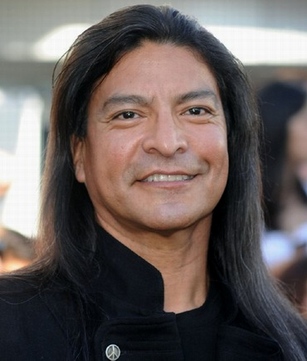 Clique na imagem para uma verso maior

Nome:	         Gil Birmingham.jpg
Visualizaes:	176
Tamanho: 	46,6 KB
ID:      	6784