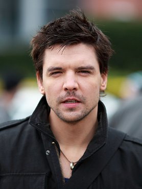 Clique na imagem para uma verso maior

Nome:	         Andrew Lee Potts.jpg
Visualizaes:	4
Tamanho: 	54,2 KB
ID:      	22942