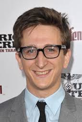 Clique na imagem para uma verso maior

Nome:	         Paul Rust.jpg
Visualizaes:	70
Tamanho: 	6,6 KB
ID:      	29417