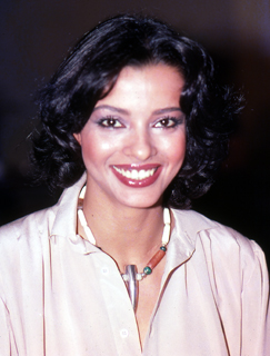 Clique na imagem para uma verso maior

Nome:	         Persis Khambatta.jpg
Visualizaes:	13
Tamanho: 	80,7 KB
ID:      	37328