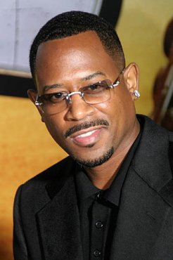 Clique na imagem para uma verso maior

Nome:	         martinlawrence.jpg
Visualizaes:	264
Tamanho: 	30,4 KB
ID:      	1068