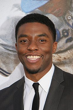 Clique na imagem para uma verso maior

Nome:	         Chadwick Boseman-IHA-014073.jpg
Visualizaes:	16
Tamanho: 	89,4 KB
ID:      	23483