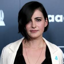 Clique na imagem para uma verso maior

Nome:	         Jacqueline Toboni.jpg
Visualizaes:	11
Tamanho: 	5,8 KB
ID:      	53980