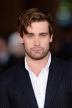 Clique na imagem para uma verso maior

Nome:	         Christian Cooke.jpg
Visualizaes:	8
Tamanho: 	97,8 KB
ID:      	25601