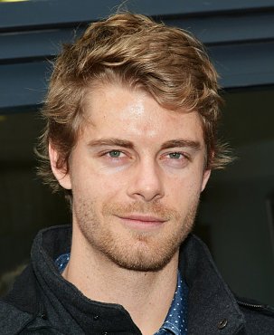 Clique na imagem para uma verso maior

Nome:	         Luke Mitchell.jpg
Visualizaes:	6
Tamanho: 	92,6 KB
ID:      	28177