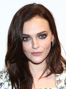 Clique na imagem para uma verso maior

Nome:	         Madeline Brewer.jpg
Visualizaes:	8
Tamanho: 	94,9 KB
ID:      	40778