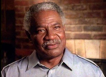 Clique na imagem para uma verso maior

Nome:	         Ossie Davis.jpg
Visualizaes:	14
Tamanho: 	55,8 KB
ID:      	25912