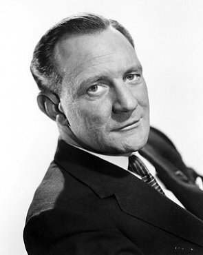 Clique na imagem para uma verso maior

Nome:	         Trevor Howard.jpg
Visualizaes:	17
Tamanho: 	20,5 KB
ID:      	6313