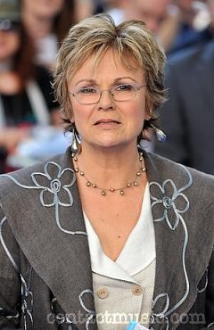 Clique na imagem para uma verso maior

Nome:	         julie walters.jpg
Visualizaes:	12
Tamanho: 	25,4 KB
ID:      	13804