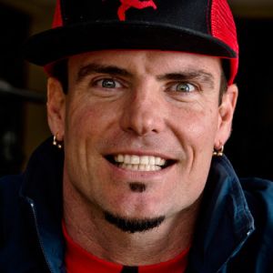 Clique na imagem para uma verso maior

Nome:	         Vanilla Ice.jpg
Visualizaes:	46
Tamanho: 	16,4 KB
ID:      	28423